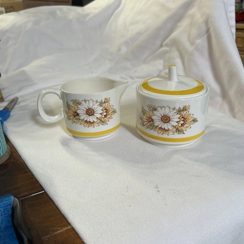 Bright‎ Morn Creamer and Sugar Bowl Ceramic